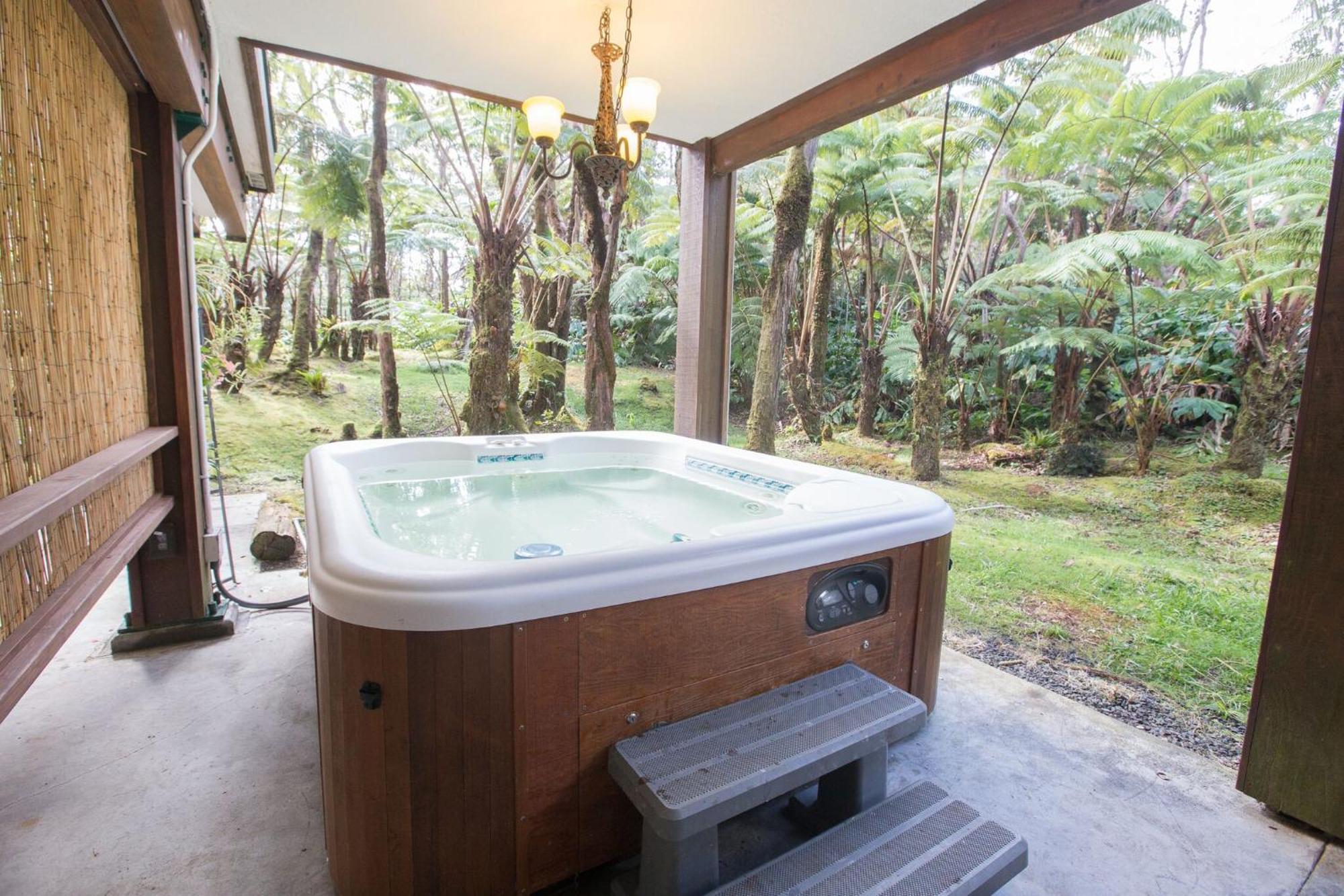 Hale Mauna Loa Upper Level With Shared Hot Tub Volcano Zewnętrze zdjęcie